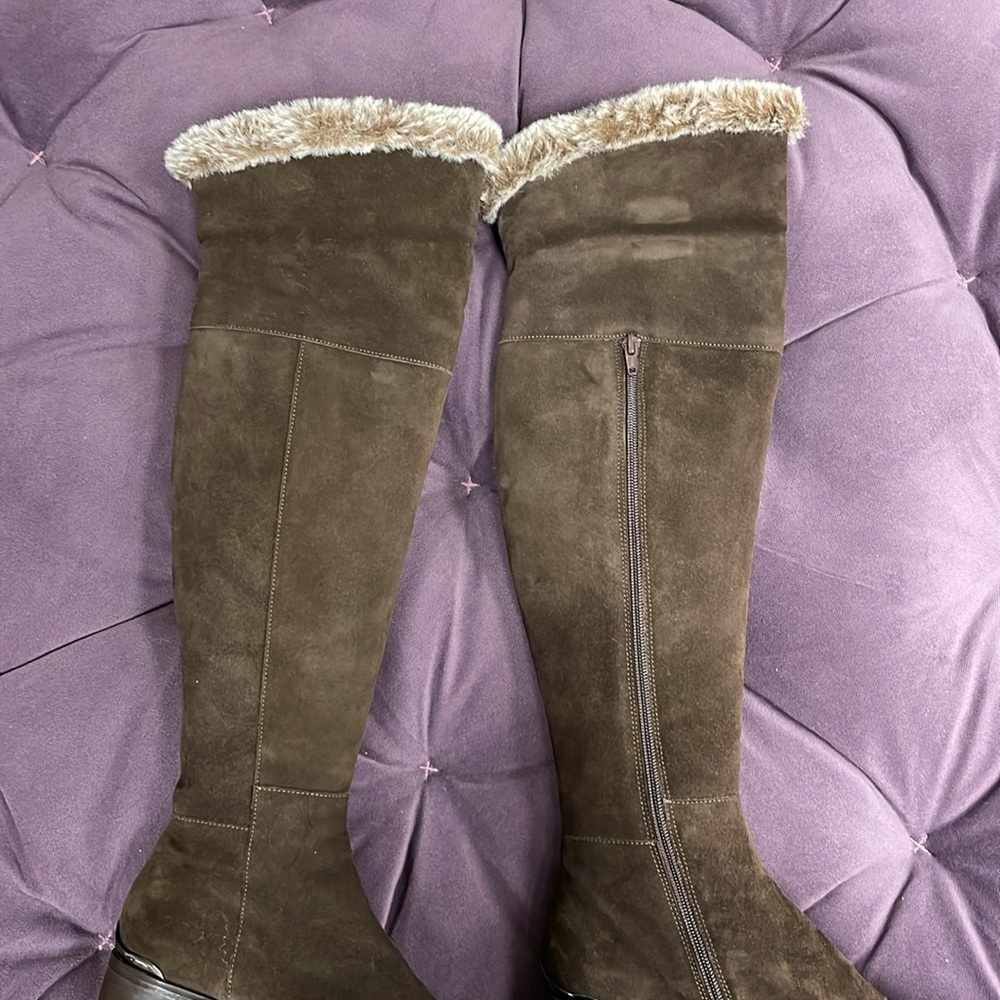 Aquatalia Italian Chocolate Suede tall boots with fur rare - Picture 8 of 8